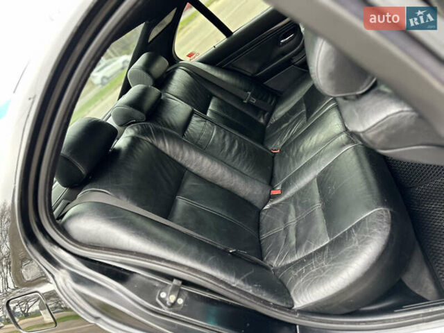 Черный БМВ 5 Серия, объемом двигателя 2.79 л и пробегом 303 тыс. км за 3999 $, фото 5 на Automoto.ua