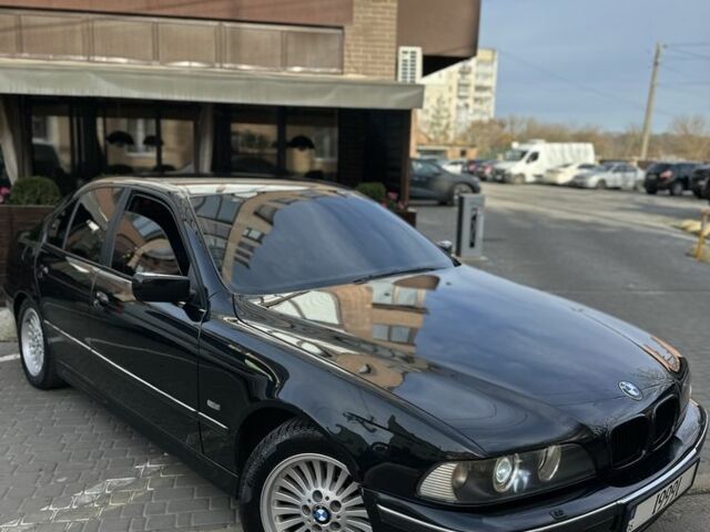 Черный БМВ 5 Серия, объемом двигателя 2.5 л и пробегом 300 тыс. км за 4999 $, фото 2 на Automoto.ua