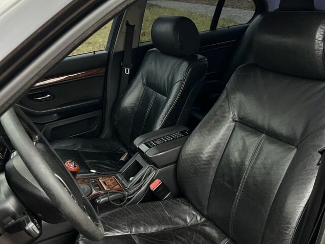 Чорний БМВ 5 Серія, об'ємом двигуна 2.5 л та пробігом 300 тис. км за 3750 $, фото 4 на Automoto.ua