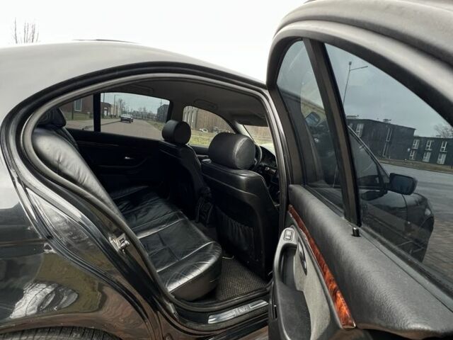 Чорний БМВ 5 Серія, об'ємом двигуна 2.5 л та пробігом 300 тис. км за 3750 $, фото 6 на Automoto.ua