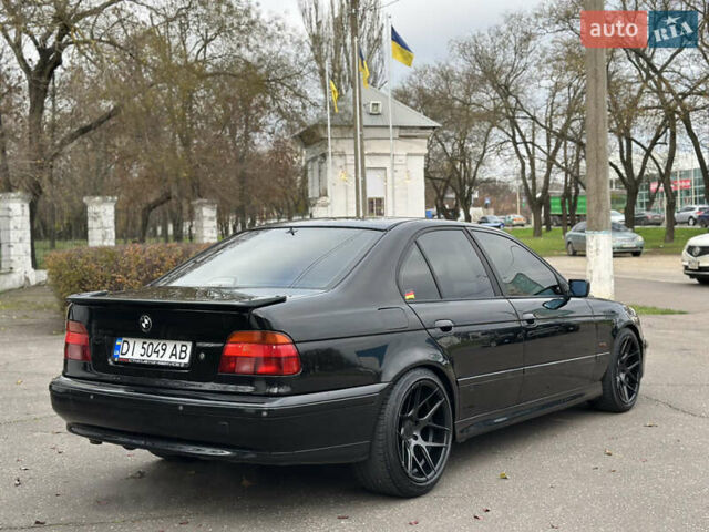 Черный БМВ 5 Серия, объемом двигателя 2.79 л и пробегом 303 тыс. км за 3999 $, фото 13 на Automoto.ua