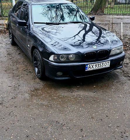 Черный БМВ 5 Серия, объемом двигателя 2.8 л и пробегом 0 тыс. км за 4500 $, фото 1 на Automoto.ua