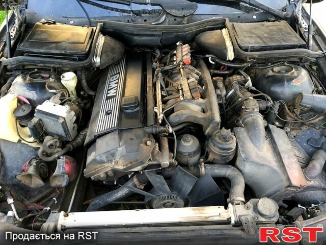 Черный БМВ 5 Серия, объемом двигателя 2.8 л и пробегом 600 тыс. км за 3200 $, фото 10 на Automoto.ua