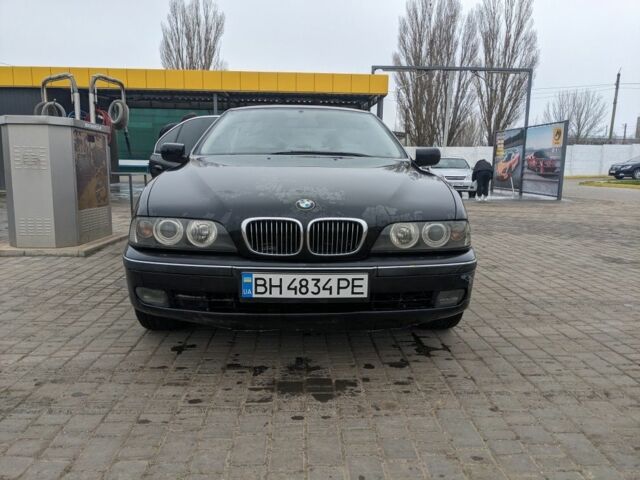 Черный БМВ 5 Серия, объемом двигателя 3.5 л и пробегом 267 тыс. км за 4000 $, фото 4 на Automoto.ua