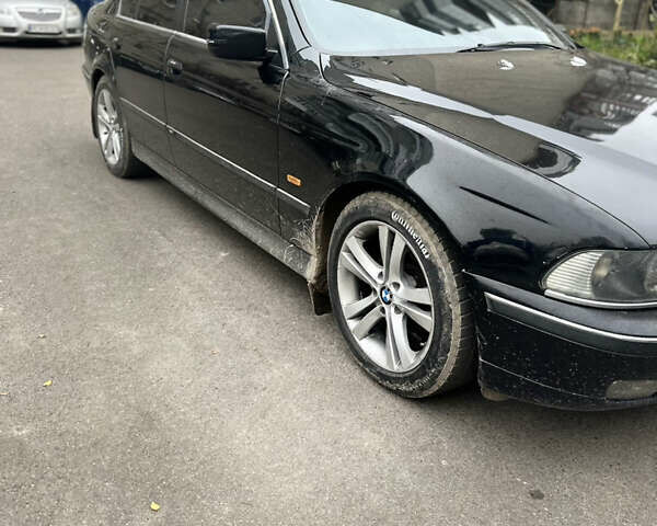 Черный БМВ 5 Серия, объемом двигателя 2.8 л и пробегом 340 тыс. км за 5999 $, фото 6 на Automoto.ua