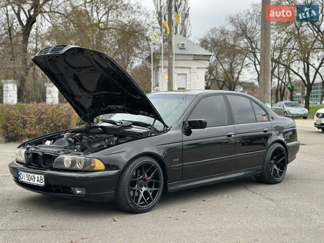 Черный БМВ 5 Серия, объемом двигателя 2.79 л и пробегом 303 тыс. км за 3999 $, фото 11 на Automoto.ua