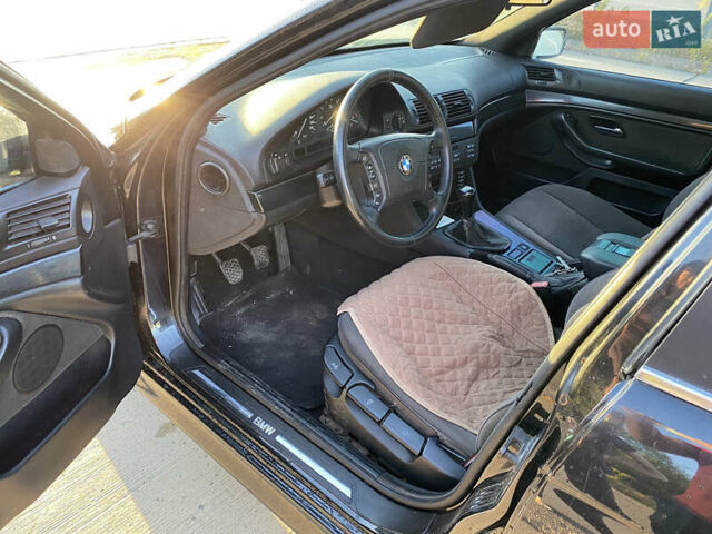 Черный БМВ 5 Серия, объемом двигателя 2 л и пробегом 269 тыс. км за 3299 $, фото 8 на Automoto.ua