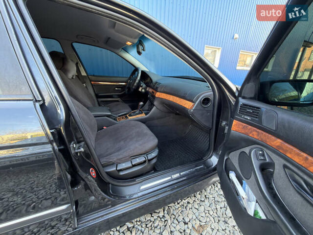 Черный БМВ 5 Серия, объемом двигателя 2.5 л и пробегом 300 тыс. км за 2900 $, фото 14 на Automoto.ua