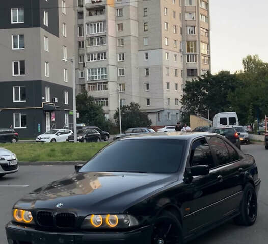 Черный БМВ 5 Серия, объемом двигателя 2.8 л и пробегом 300 тыс. км за 4200 $, фото 5 на Automoto.ua