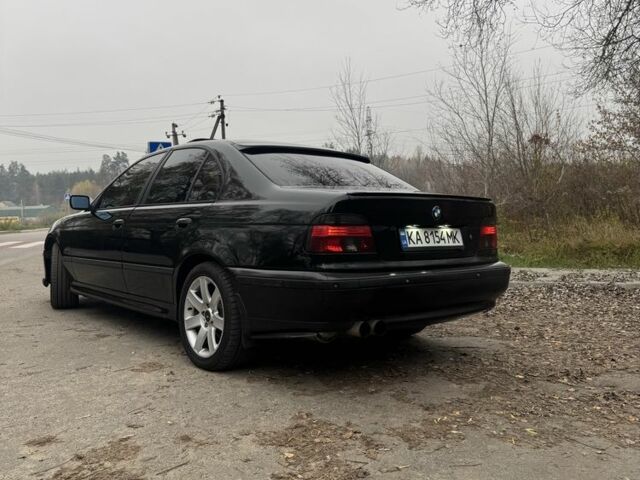 Черный БМВ 5 Серия, объемом двигателя 3.4 л и пробегом 431 тыс. км за 4700 $, фото 3 на Automoto.ua