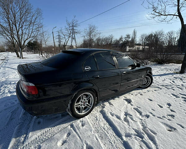 Черный БМВ 5 Серия, объемом двигателя 2.5 л и пробегом 270 тыс. км за 4700 $, фото 1 на Automoto.ua