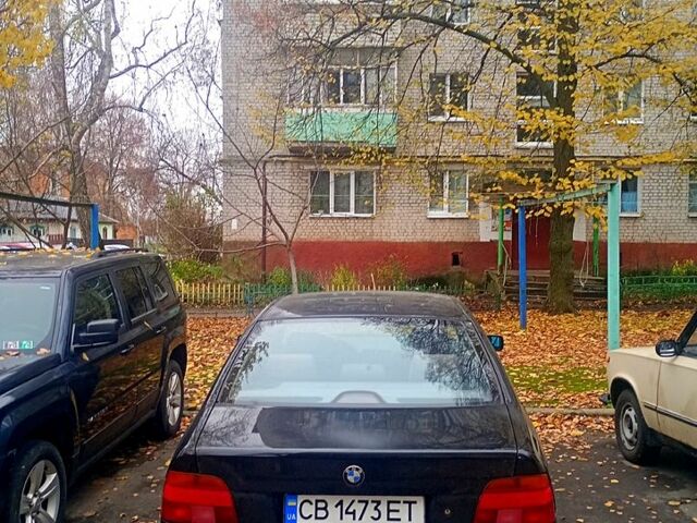 Черный БМВ 5 Серия, объемом двигателя 2 л и пробегом 294 тыс. км за 2700 $, фото 4 на Automoto.ua