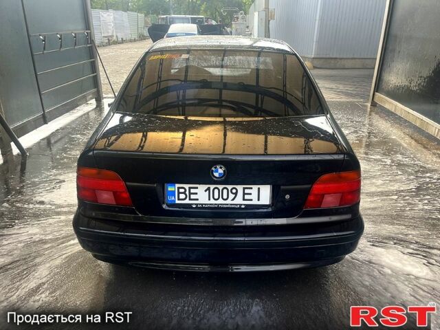 Чорний БМВ 5 Серія, об'ємом двигуна 2 л та пробігом 360 тис. км за 4200 $, фото 2 на Automoto.ua