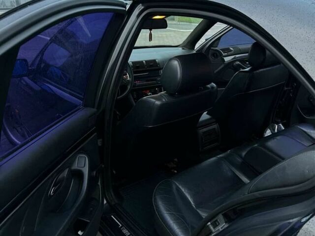 Черный БМВ 5 Серия, объемом двигателя 2.5 л и пробегом 400 тыс. км за 4300 $, фото 8 на Automoto.ua