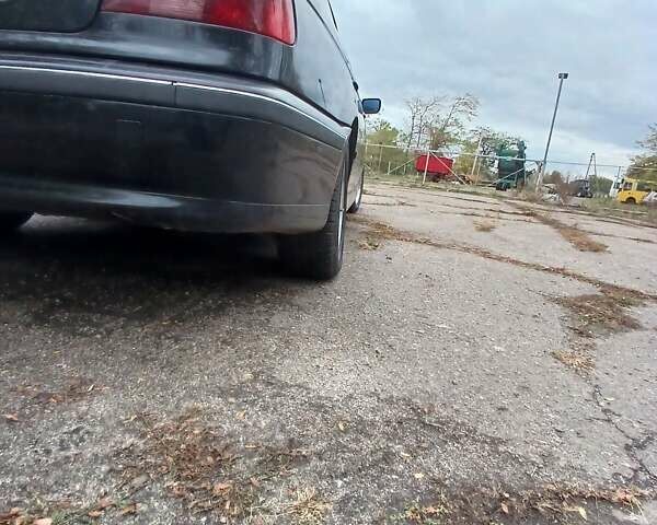 Чорний БМВ 5 Серія, об'ємом двигуна 1.99 л та пробігом 265 тис. км за 5500 $, фото 11 на Automoto.ua