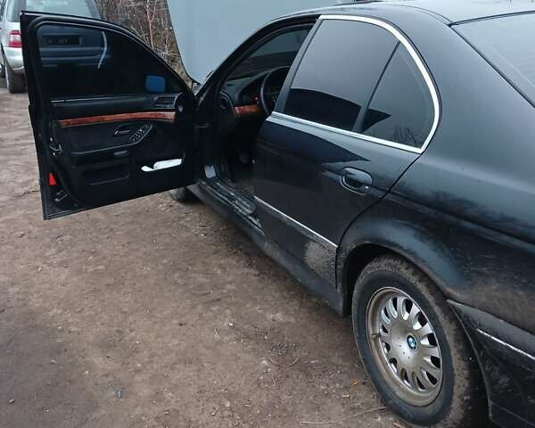 Чорний БМВ 5 Серія, об'ємом двигуна 1.99 л та пробігом 265 тис. км за 5500 $, фото 9 на Automoto.ua