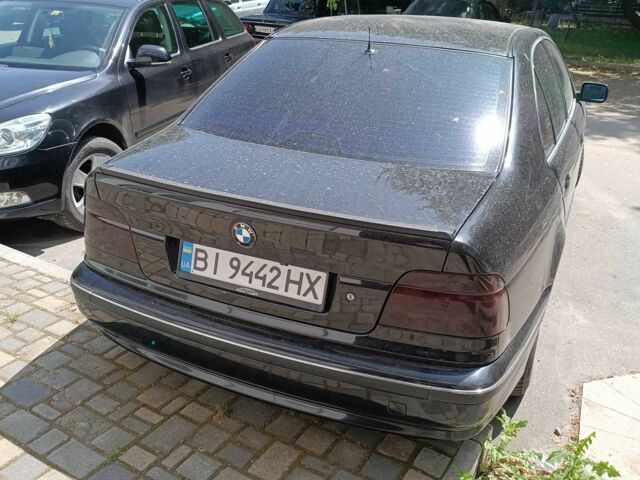 Черный БМВ 5 Серия, объемом двигателя 2 л и пробегом 1000 тыс. км за 4200 $, фото 1 на Automoto.ua