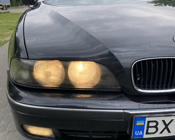 Черный БМВ 5 Серия, объемом двигателя 2.5 л и пробегом 324 тыс. км за 4700 $, фото 12 на Automoto.ua