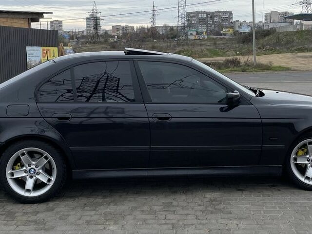 Черный БМВ 5 Серия, объемом двигателя 2.8 л и пробегом 150 тыс. км за 5600 $, фото 9 на Automoto.ua