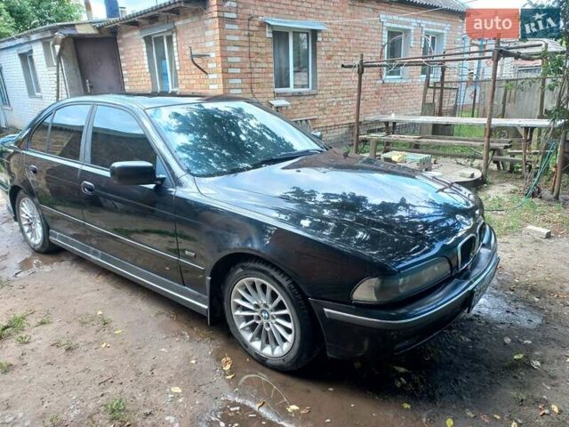 Черный БМВ 5 Серия, объемом двигателя 3.98 л и пробегом 322 тыс. км за 2800 $, фото 8 на Automoto.ua