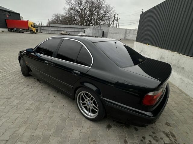 Чорний БМВ 5 Серія, об'ємом двигуна 2 л та пробігом 408 тис. км за 4200 $, фото 5 на Automoto.ua