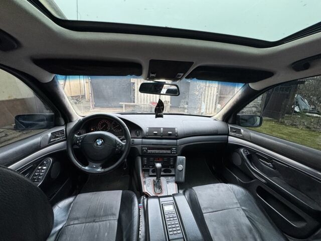 Черный БМВ 5 Серия, объемом двигателя 3.4 л и пробегом 431 тыс. км за 4700 $, фото 7 на Automoto.ua
