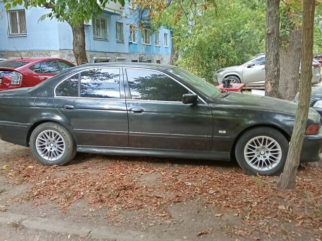 Черный БМВ 5 Серия, объемом двигателя 2.5 л и пробегом 350 тыс. км за 1000 $, фото 5 на Automoto.ua