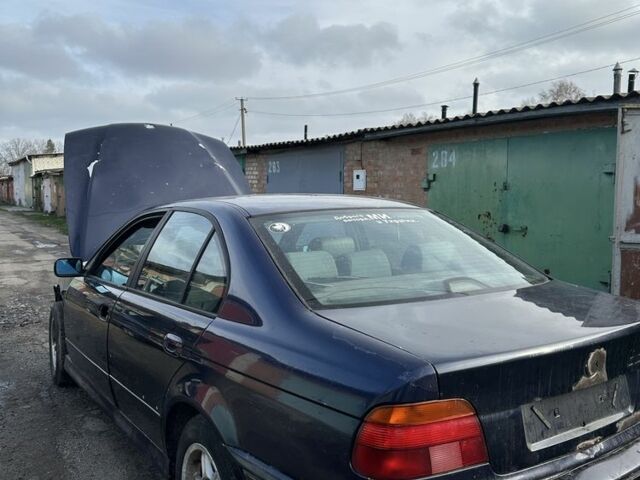 Черный БМВ 5 Серия, объемом двигателя 10 л и пробегом 3 тыс. км за 1000 $, фото 5 на Automoto.ua