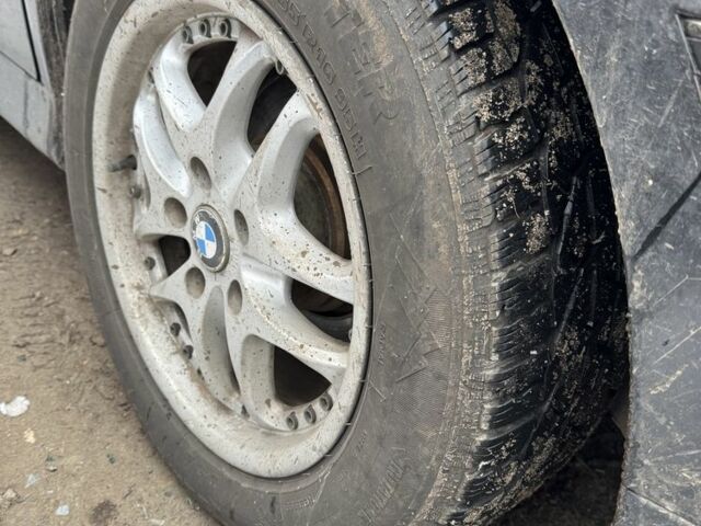 Чорний БМВ 5 Серія, об'ємом двигуна 2.8 л та пробігом 321 тис. км за 2500 $, фото 14 на Automoto.ua