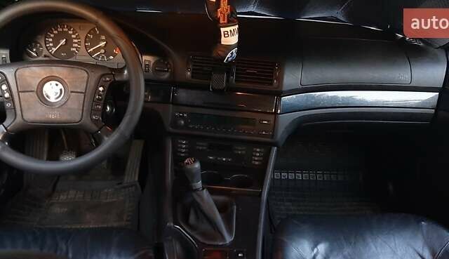 Черный БМВ 5 Серия, объемом двигателя 2 л и пробегом 450 тыс. км за 4200 $, фото 7 на Automoto.ua