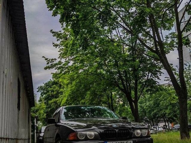 Черный БМВ 5 Серия, объемом двигателя 2.8 л и пробегом 452 тыс. км за 4500 $, фото 7 на Automoto.ua