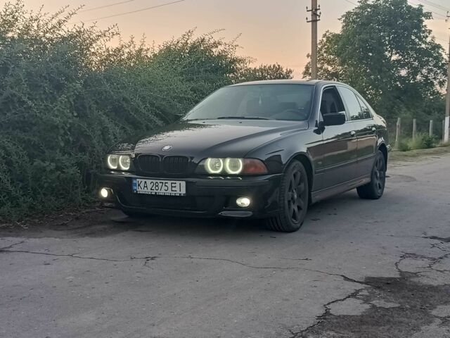 Черный БМВ 5 Серия, объемом двигателя 2.8 л и пробегом 452 тыс. км за 4500 $, фото 1 на Automoto.ua