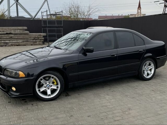 Черный БМВ 5 Серия, объемом двигателя 2.8 л и пробегом 150 тыс. км за 5600 $, фото 4 на Automoto.ua