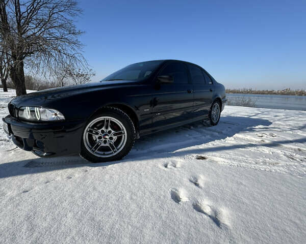 Черный БМВ 5 Серия, объемом двигателя 2.5 л и пробегом 270 тыс. км за 4700 $, фото 3 на Automoto.ua