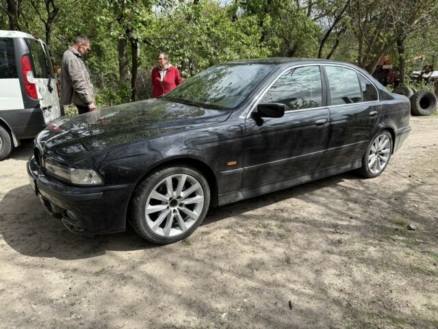 Черный БМВ 5 Серия, объемом двигателя 2.5 л и пробегом 320 тыс. км за 1600 $, фото 4 на Automoto.ua