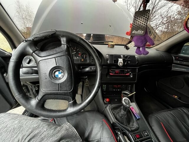 Черный БМВ 5 Серия, объемом двигателя 2 л и пробегом 339 тыс. км за 3500 $, фото 7 на Automoto.ua