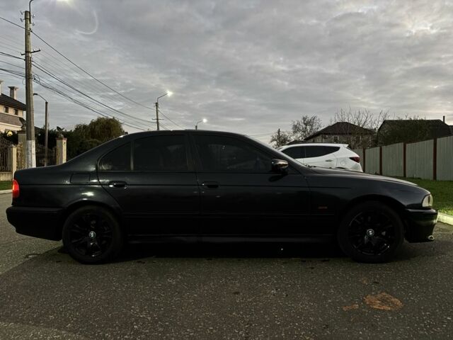 Черный БМВ 5 Серия, объемом двигателя 2.5 л и пробегом 370 тыс. км за 3700 $, фото 3 на Automoto.ua