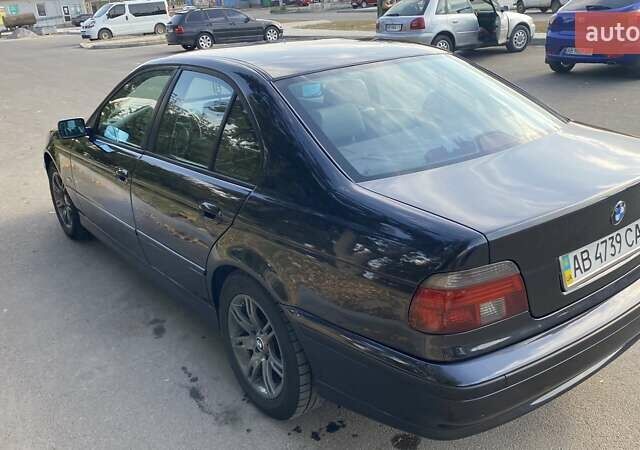 Черный БМВ 5 Серия, объемом двигателя 2.8 л и пробегом 465 тыс. км за 4500 $, фото 2 на Automoto.ua