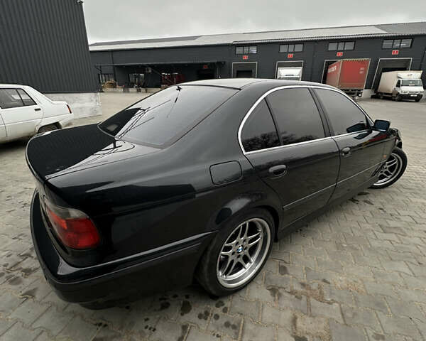 Чорний БМВ 5 Серія, об'ємом двигуна 1.99 л та пробігом 408 тис. км за 4200 $, фото 4 на Automoto.ua