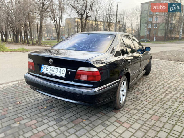 Черный БМВ 5 Серия, объемом двигателя 2.8 л и пробегом 282 тыс. км за 5500 $, фото 4 на Automoto.ua