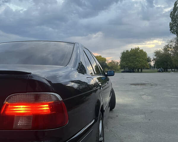 Черный БМВ 5 Серия, объемом двигателя 2.79 л и пробегом 387 тыс. км за 7000 $, фото 15 на Automoto.ua