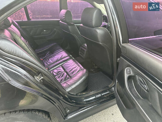 Чорний БМВ 5 Серія, об'ємом двигуна 2 л та пробігом 370 тис. км за 3000 $, фото 26 на Automoto.ua