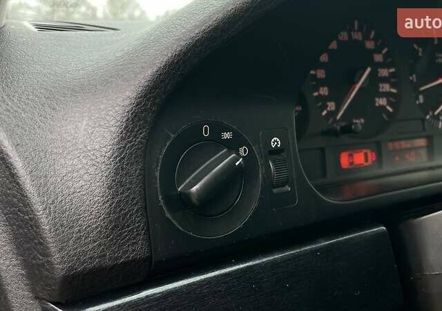 Чорний БМВ 5 Серія, об'ємом двигуна 2.5 л та пробігом 301 тис. км за 3999 $, фото 15 на Automoto.ua