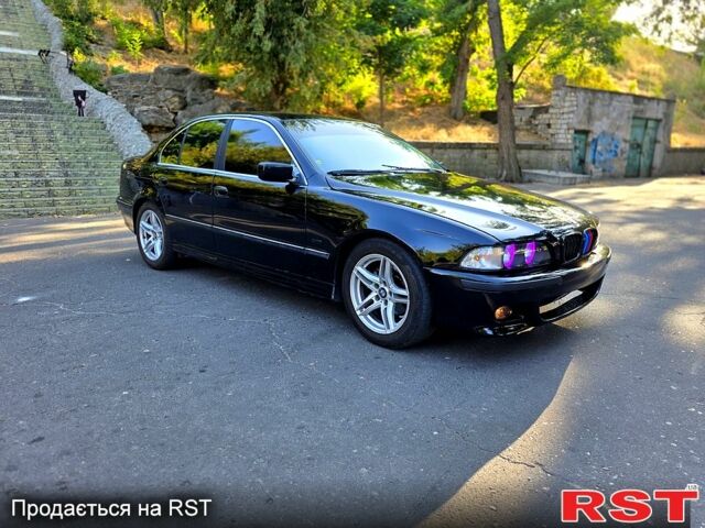 Черный БМВ 5 Серия, объемом двигателя 2 л и пробегом 400 тыс. км за 4500 $, фото 5 на Automoto.ua