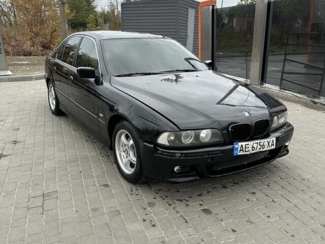 Черный БМВ 5 Серия, объемом двигателя 2.5 л и пробегом 600 тыс. км за 2300 $, фото 1 на Automoto.ua