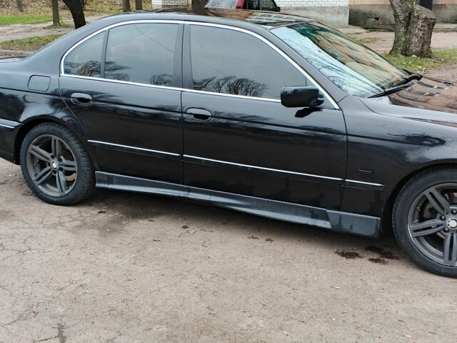 Чорний БМВ 5 Серія, об'ємом двигуна 2.5 л та пробігом 500 тис. км за 4500 $, фото 1 на Automoto.ua