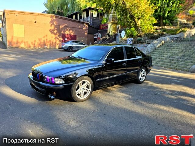 Черный БМВ 5 Серия, объемом двигателя 2 л и пробегом 400 тыс. км за 4500 $, фото 1 на Automoto.ua