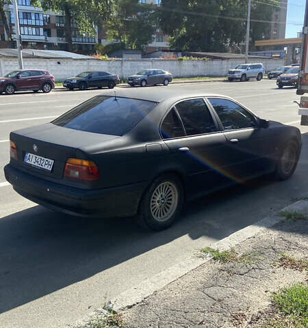Черный БМВ 5 Серия, объемом двигателя 2.8 л и пробегом 479 тыс. км за 3900 $, фото 3 на Automoto.ua