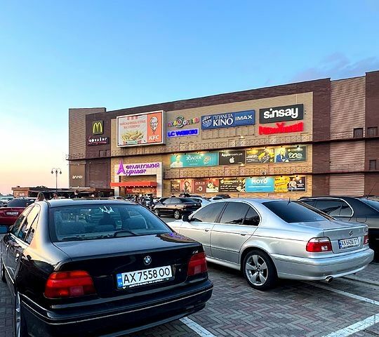 Чорний БМВ 5 Серія, об'ємом двигуна 2 л та пробігом 300 тис. км за 3800 $, фото 12 на Automoto.ua