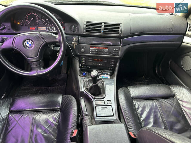 Чорний БМВ 5 Серія, об'ємом двигуна 2 л та пробігом 370 тис. км за 3000 $, фото 20 на Automoto.ua